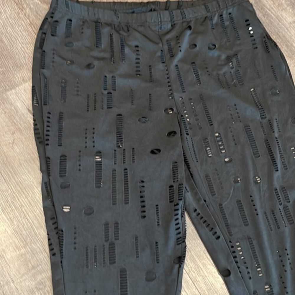 SHEIN DISTRESSED STYLE PULL ON POLYESTER PANTS - Picture 2 of 5